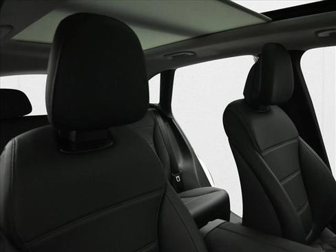 Certified 2025 Mercedes-Benz GLC 350e GLC 350e image 29