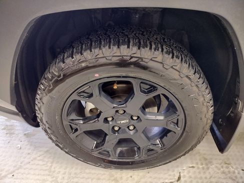 Used 2022 Toyota RAV4 TRD Off-Road w/ TRD Off-Road Weather Package image 5