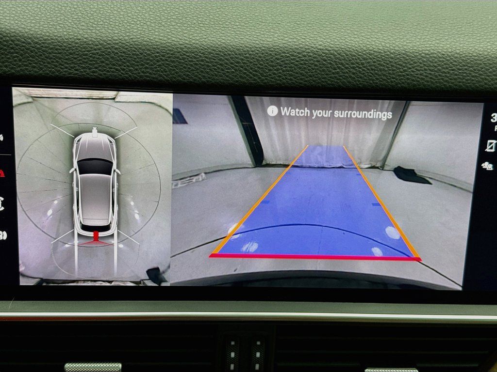 Certified 2023 Porsche Cayenne AWD/4WD image 17
