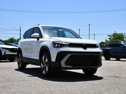 New 2026 Volkswagen Taos SE AWD/4WD image 1