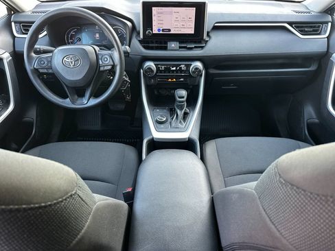 Certified 2025 Toyota RAV4 LE AWD/4WD image 13