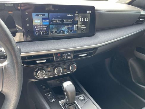 Used 2025 Nissan Kicks SV image 23