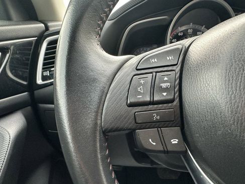 Used 2016 MAZDA MAZDA3 i Touring image 20