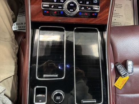 Used 2020 Lincoln Aviator Black Label w/ Dynamic Handling Package AWD/4WD image 33