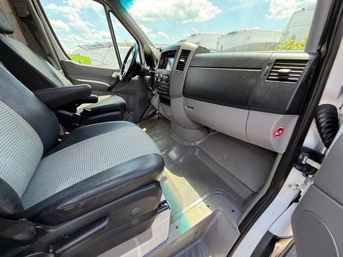 Used 2008 Dodge Sprinter 2500 RWD image 43
