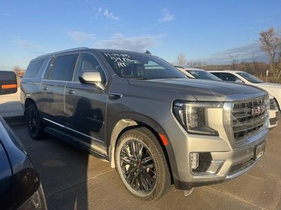 Used 2023 GMC Yukon XL SLT