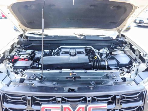 Used 2024 GMC Canyon Elevation RWD image 33