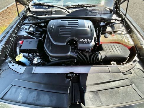 Used 2017 Dodge Challenger SXT w/ Driver Convenience Group image 16