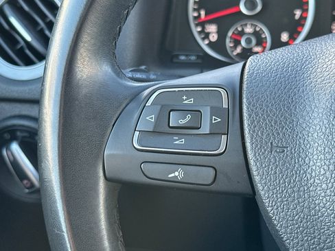Used 2017 Volkswagen Tiguan S image 26