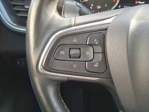 Used 2023 Buick Envision Essence image 21