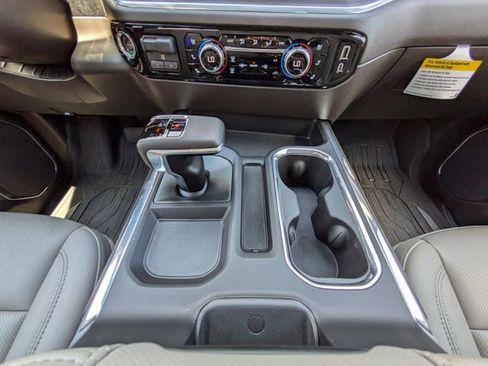 Used 2026 GMC Sierra 1500 SLT w/ SLT Premium Plus Package AWD/4WD image 20