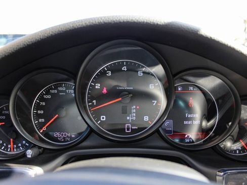 Used 2015 Porsche Panamera 4 image 26