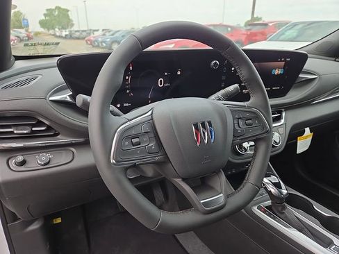 New 2026 Buick Envista Sport Touring w/ Convenience I Package FWD image 9