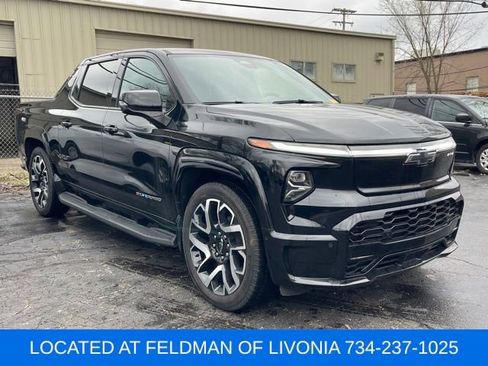 Certified 2024 Chevrolet Silverado EV RST image 4