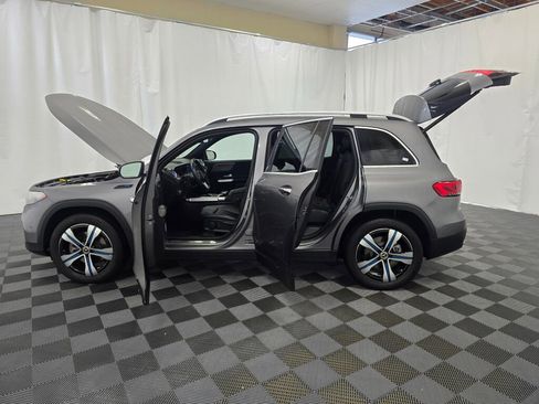 Used 2022 Mercedes-Benz EQB 350 4MATIC image 12