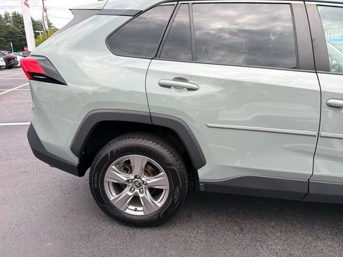 Certified 2022 Toyota RAV4 XLE w/ Convenience Package AWD/4WD image 4