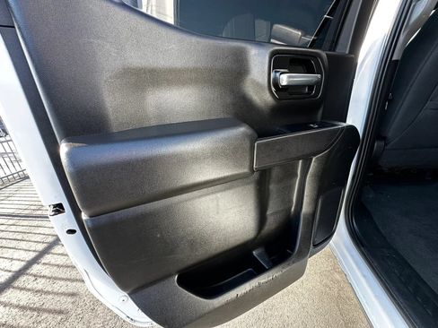 Used 2021 Chevrolet Silverado 1500 LT AWD/4WD image 29
