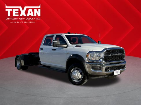 Used 2024 RAM 5500 Tradesman w/ Chrome Appearance Group image 1
