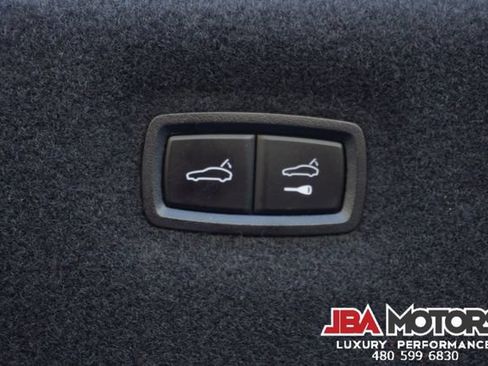Used 2021 Porsche Taycan RWD image 98