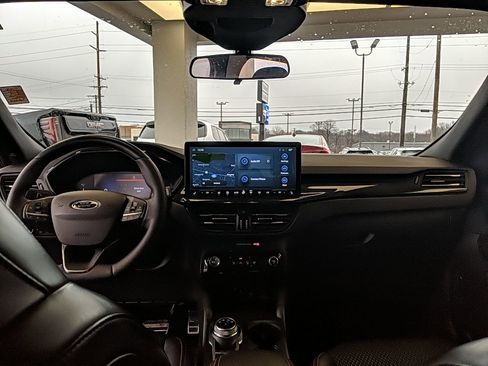 Certified 2024 Ford Escape ST-Line w/ Tech Pack #1 image 13