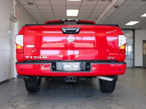 Used 2024 Nissan Titan SV w/ SV Convenience Package image 4