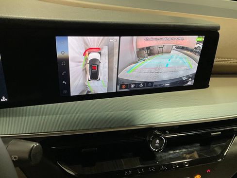 Used 2025 Nissan Murano Platinum w/ Cargo Package AWD/4WD image 21