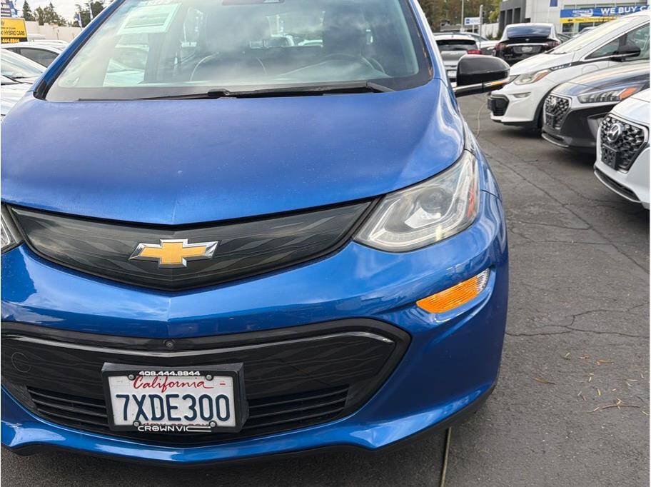 Used 2017 Chevrolet Bolt Premier w/ Driver Confidence II Package FWD image 24
