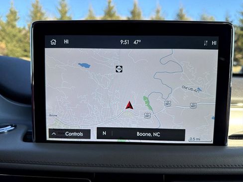 Used 2021 Lincoln Aviator AWD w/ Elements Package image 16