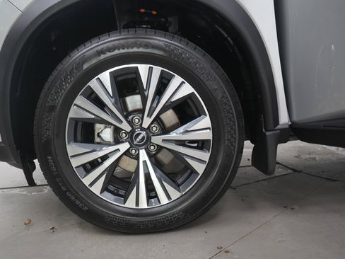 Used 2023 Nissan Rogue SV w/ SV Premium B Package AWD/4WD image 31