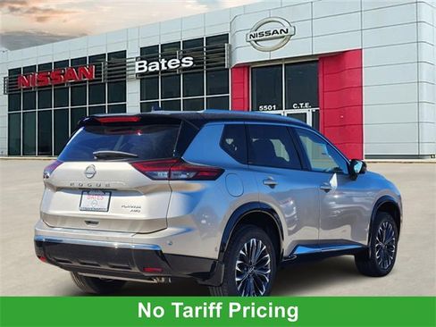 New 2026 Nissan Rogue Platinum image 4