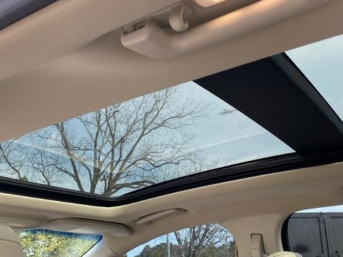 Certified 2022 Ford Edge Titanium image 22