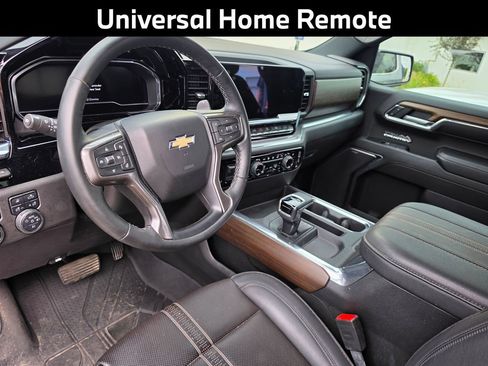 Used 2024 Chevrolet Silverado 1500 High Country w/ High Country Premium Package AWD/4WD image 22