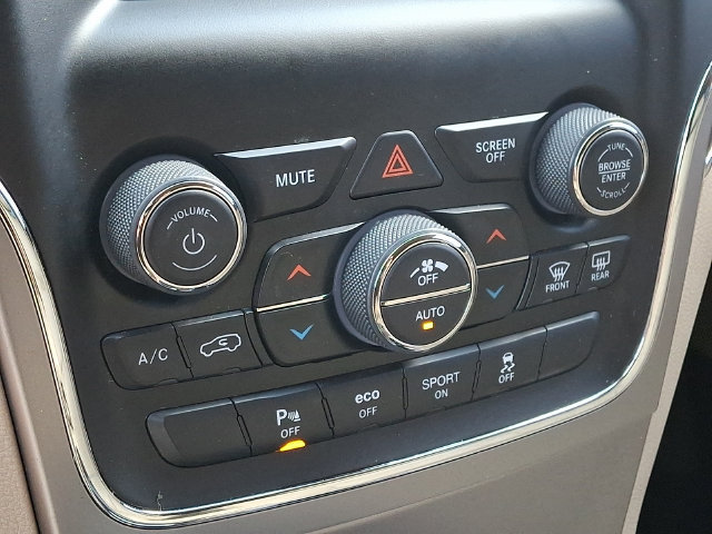 Used 2018 Jeep Grand Cherokee Limited AWD/4WD image 17