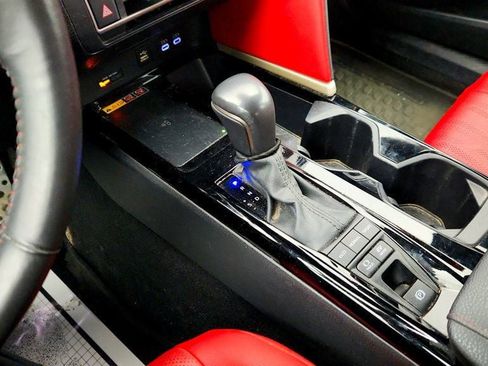 Used 2025 Toyota Camry XSE image 16