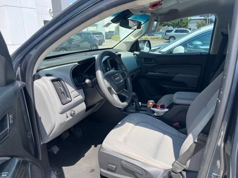 Used 2019 GMC Canyon 2WD Crew Cab w/ Convenience Package image 9