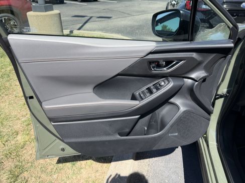 New 2026 Subaru Crosstrek 2.5i Limited AWD/4WD image 9