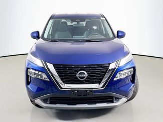 Used 2023 Nissan Rogue SV FWD video 2