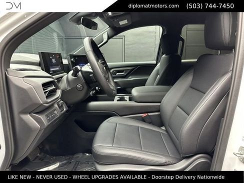 Used 2024 Chevrolet Silverado EV W/T AWD/4WD image 18