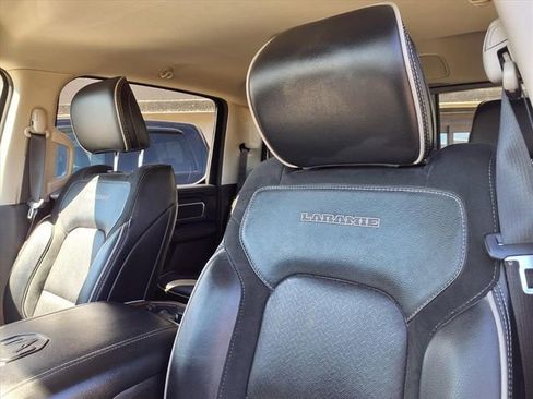 Used 2022 RAM 1500 Laramie AWD/4WD image 16
