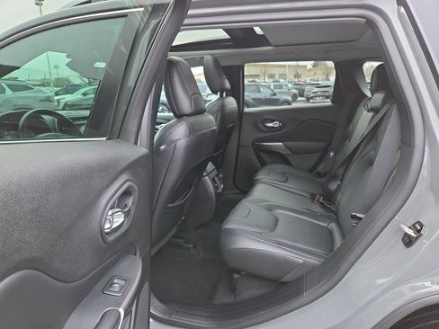 Used 2021 Jeep Cherokee Limited w/ Elite Package image 27