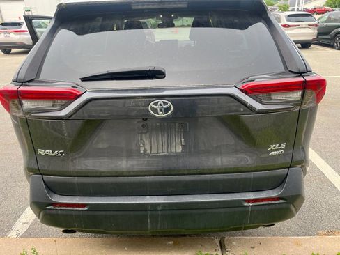 Used 2024 Toyota RAV4 XLE AWD/4WD image 4