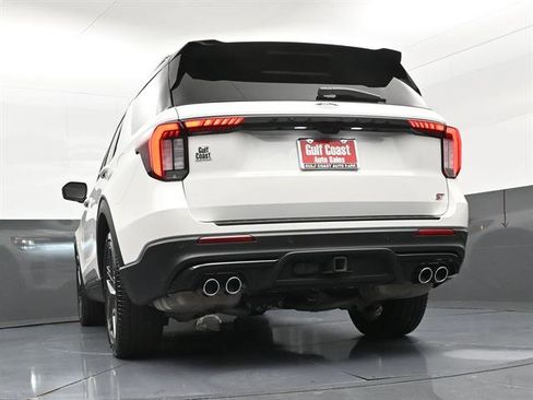 Used 2025 Ford Explorer ST AWD/4WD image 41