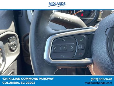Used 2025 Jeep Wrangler Unlimited Sahara AWD/4WD image 20