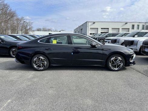 New 2026 Hyundai Sonata SEL image 2