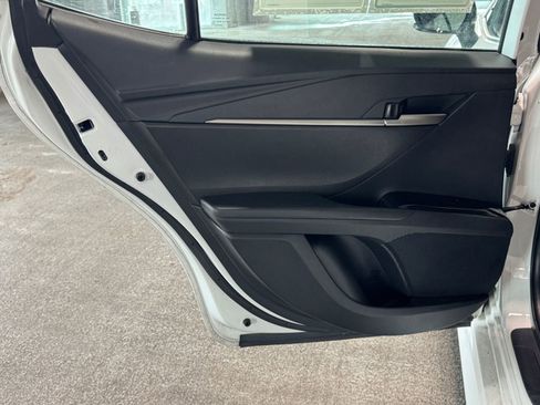 Used 2025 Toyota Camry SE FWD image 33