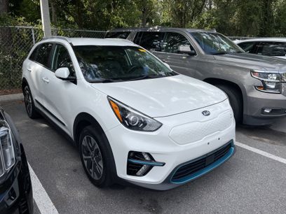 Certified 2021 Kia Niro EX w/ Cold Weather Package