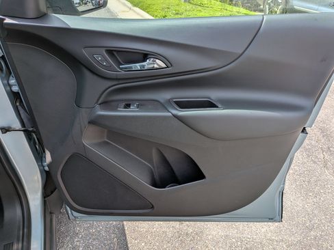 Used 2022 Chevrolet Equinox LT FWD image 33