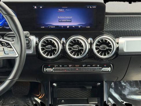 Used 2024 Mercedes-Benz EQB 350 4MATIC SUV image 13