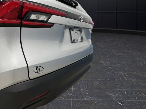 Used 2024 Toyota Grand Highlander XLE image 36