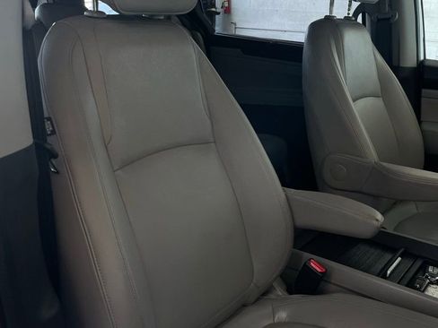 Used 2018 Honda Odyssey EX-L image 16